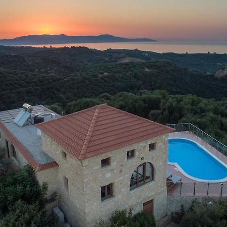 Villa Kourouni Stalós Dış mekan fotoğraf