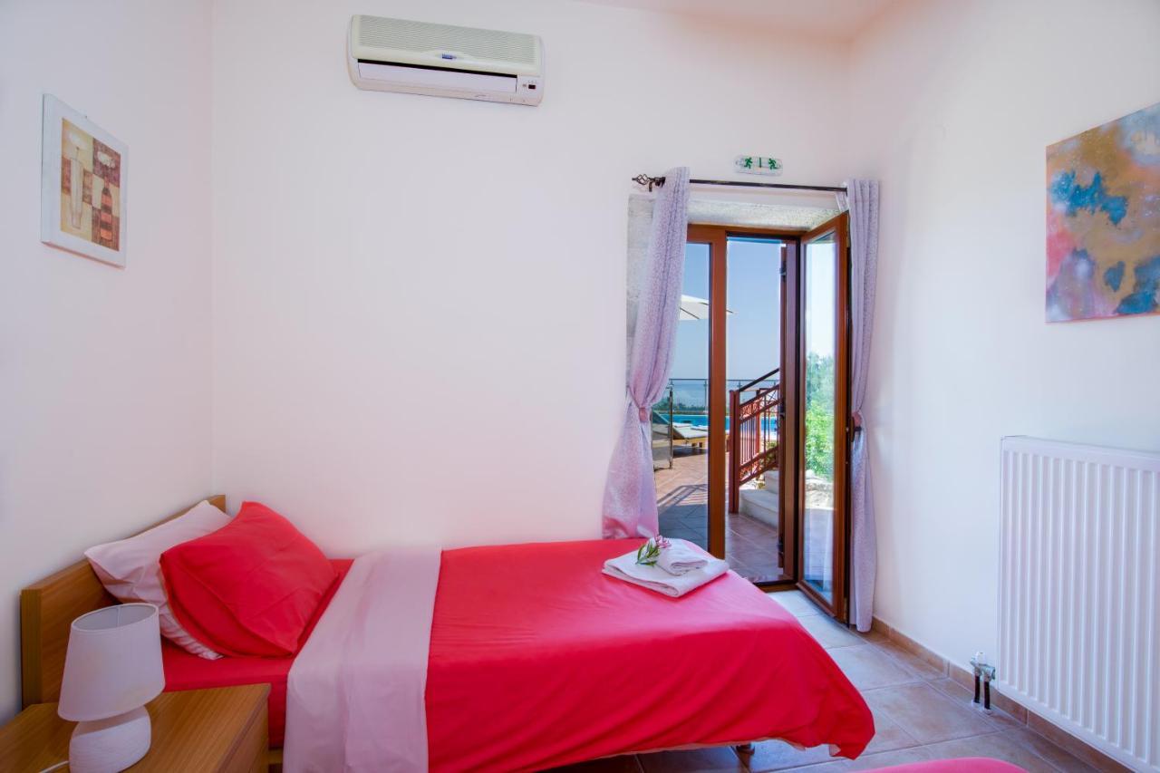 Villa Kourouni Stalós Dış mekan fotoğraf