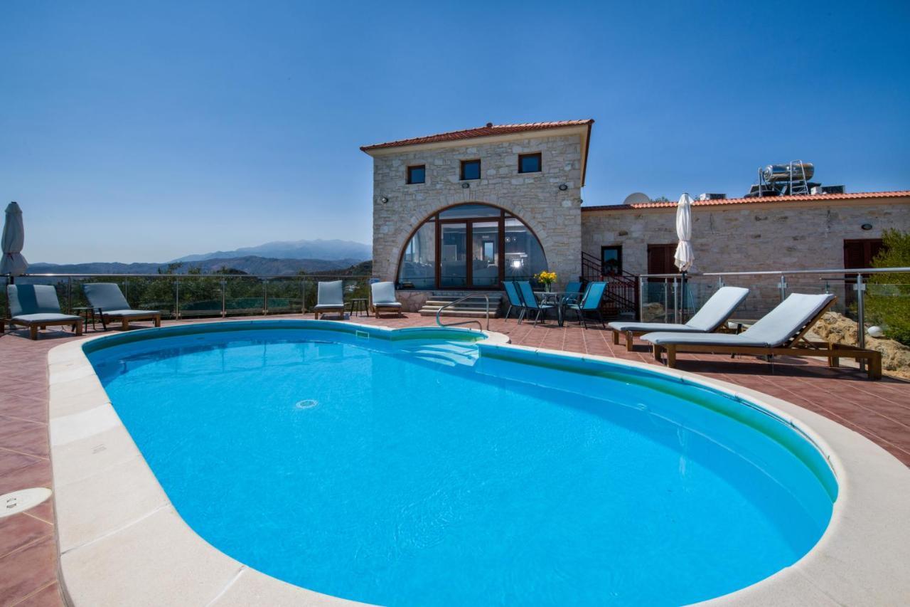 Villa Kourouni Stalós Dış mekan fotoğraf
